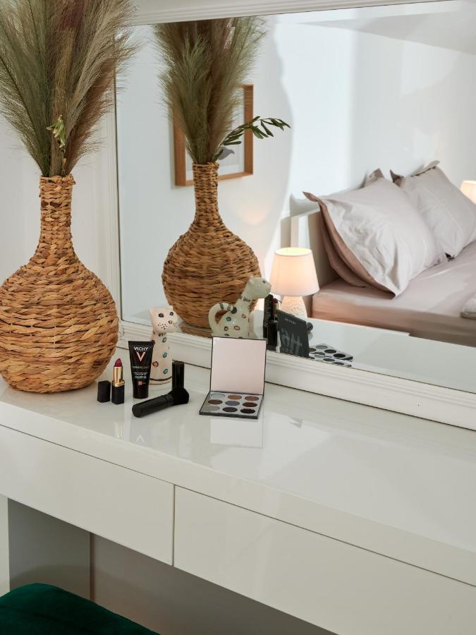 Modern & Spacious Rooftop Apartment With Natual Sunlight Σπλιτ Εξωτερικό φωτογραφία